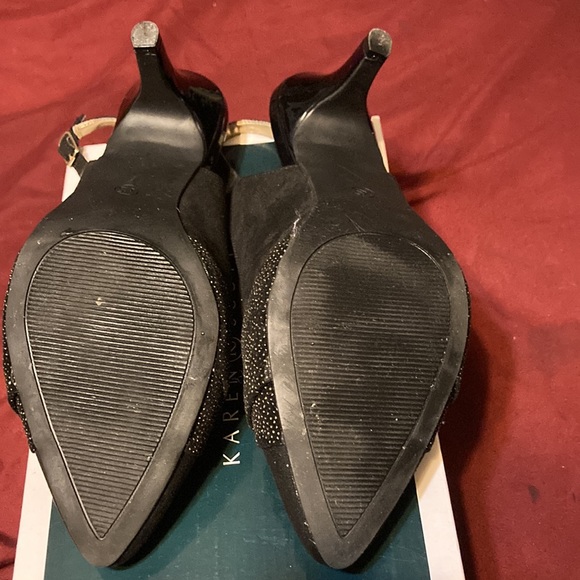 Karen Scott woman shoe- size 10- worn once black and gold - Picture 9 of 9